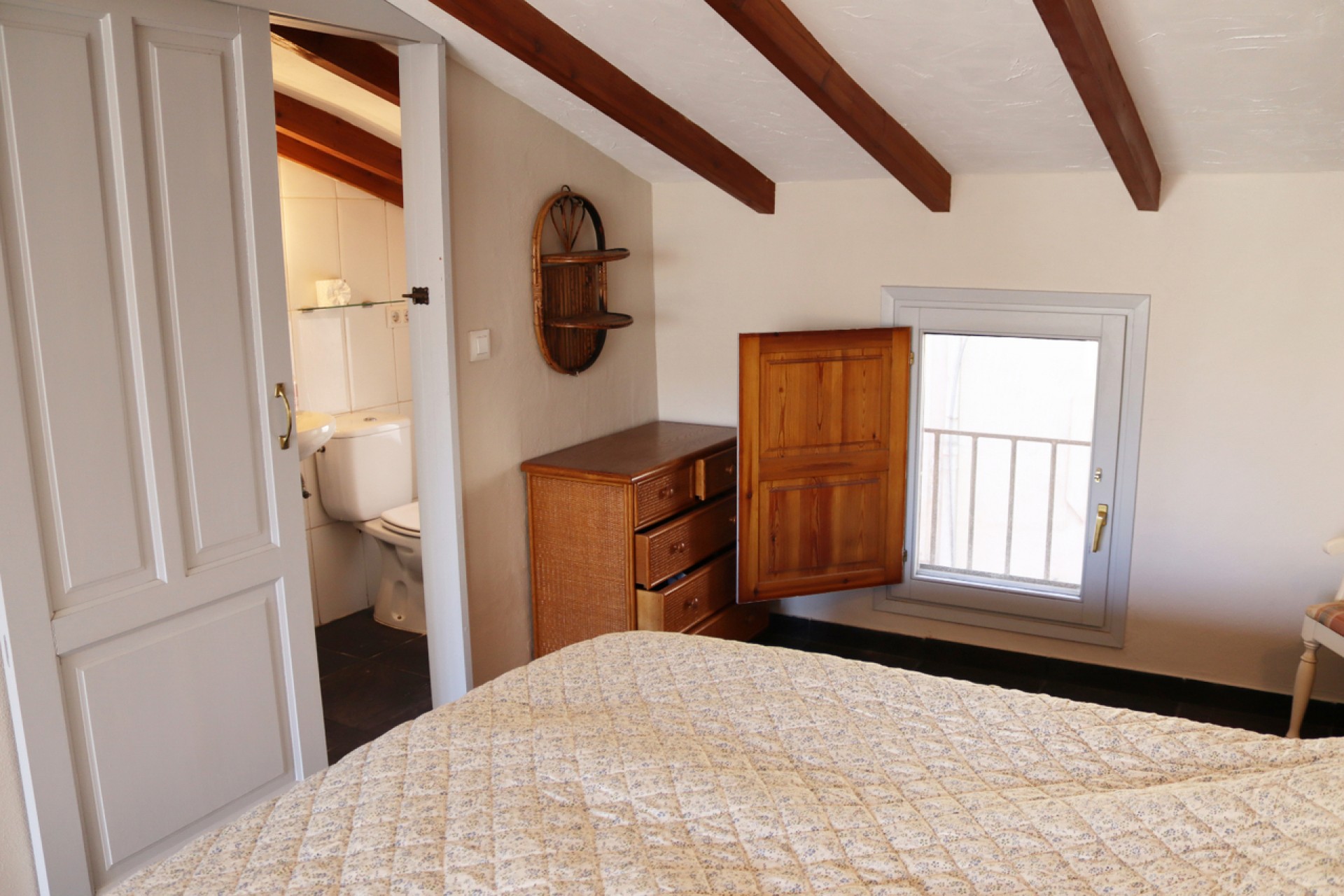 Reventa - Town House -
Jalón - Inland