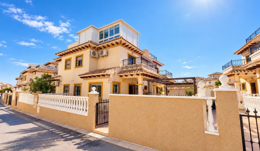 Reventa - Town House -
La Zenia - Costa Blanca