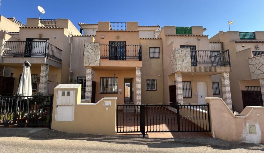 Reventa - Town House -
Los Altos - Costa Blanca