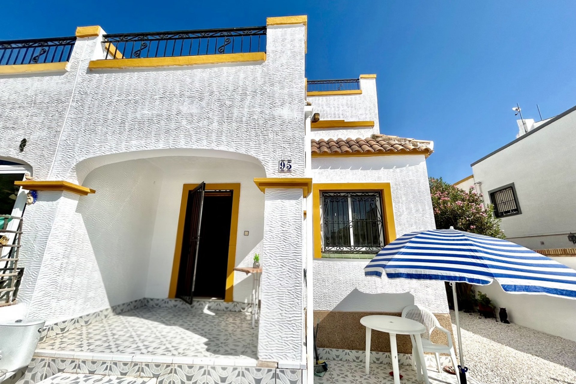 Reventa - Town House -
Los Altos - Costa Blanca