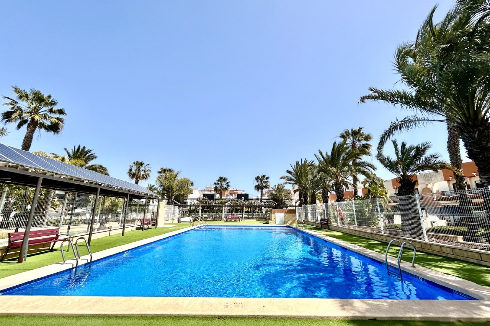 Reventa - Town House -
Los Dolses - Inland