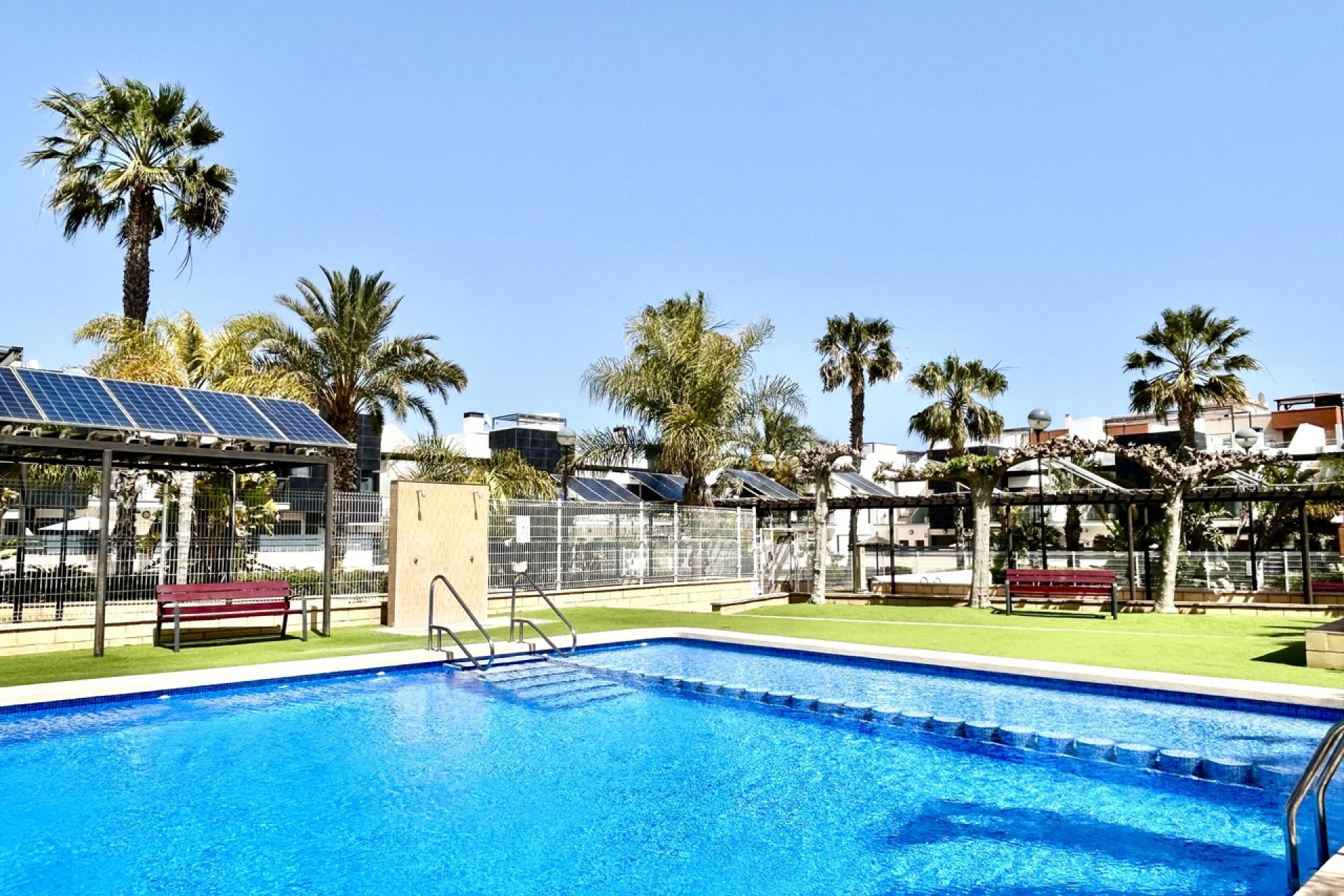 Reventa - Town House -
Los Dolses - Inland
