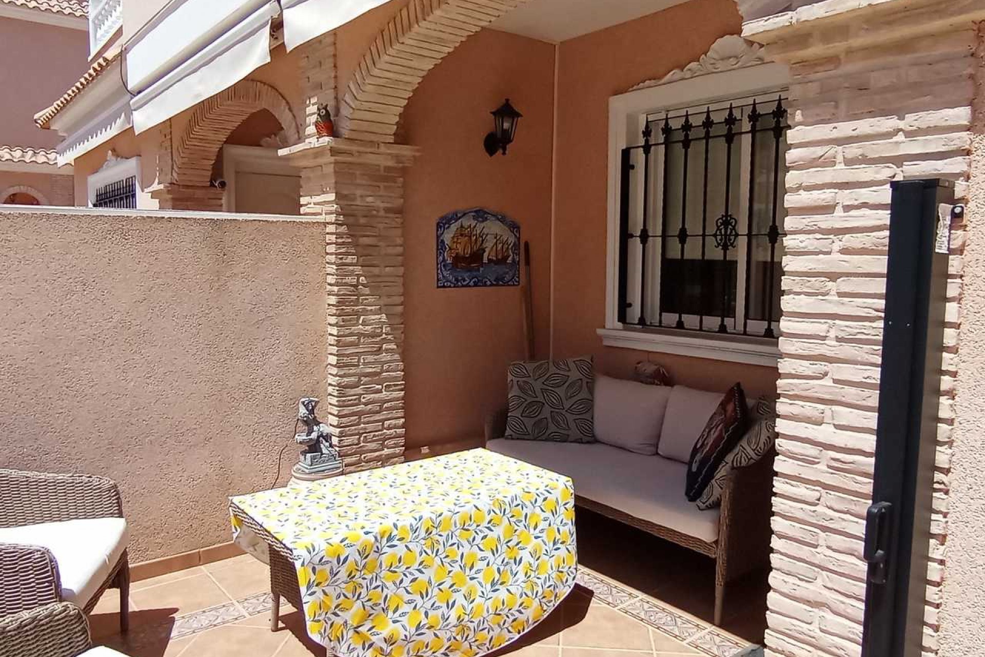Reventa - Town House -
Los Dolses - Inland
