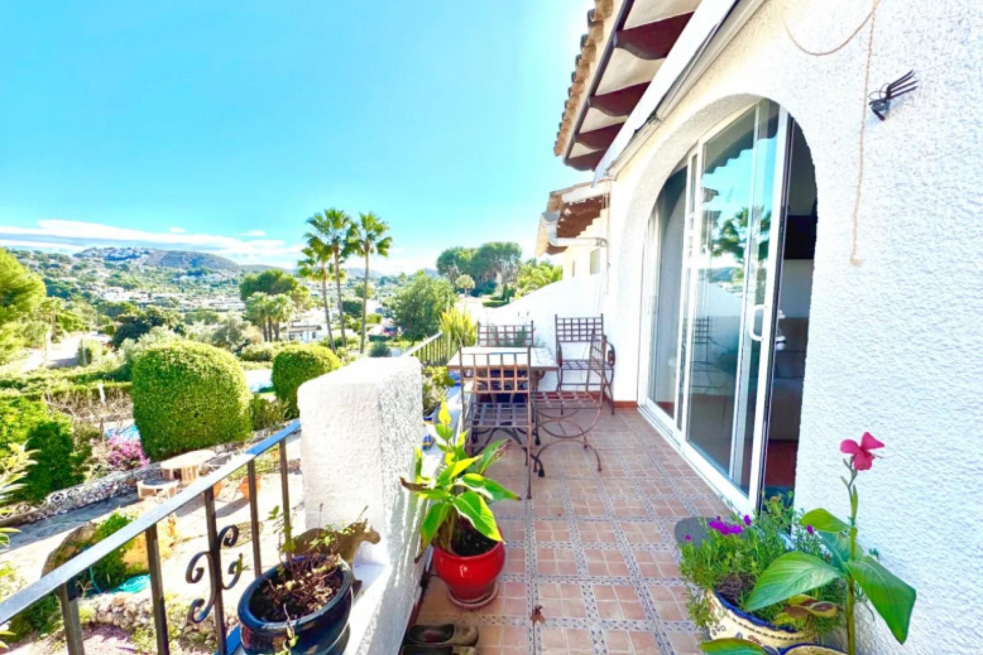 Reventa - Town House -
Moraira - Costa Blanca