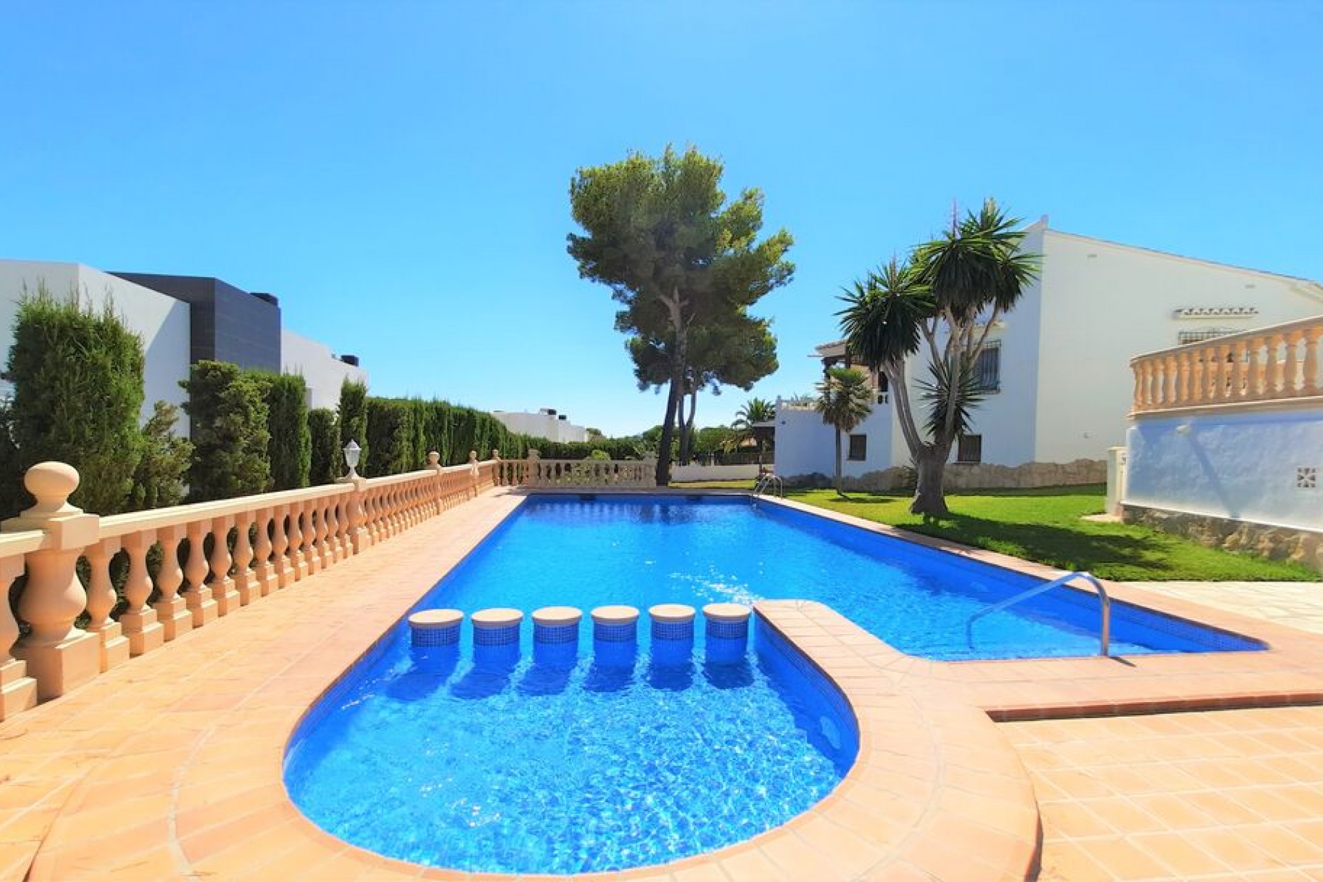 Reventa - Town House -
Moraira - Costa Blanca