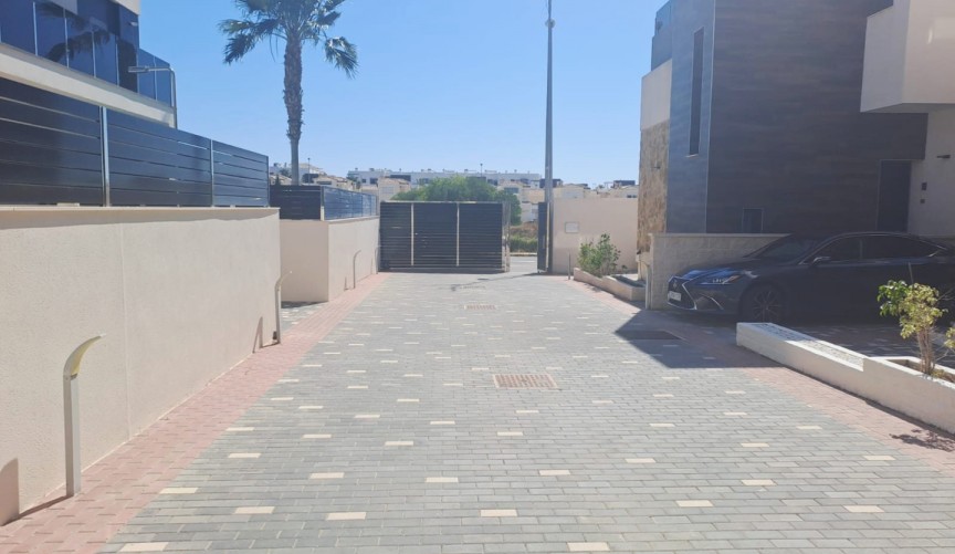 Reventa - Town House -
Orihuela Costa - Costa Blanca