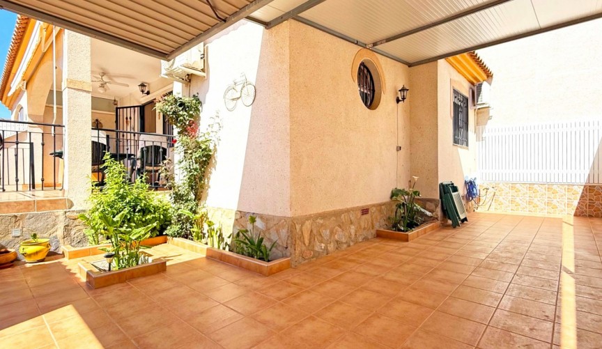 Reventa - Town House -
Orihuela Costa - Costa Blanca