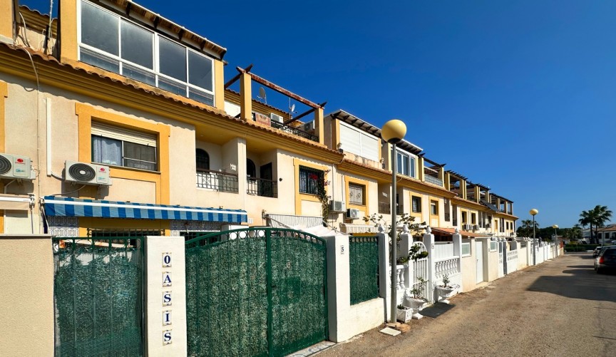 Reventa - Town House -
Orihuela Costa - Costa Blanca