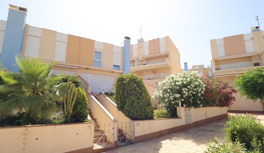 Reventa - Town House -
Orihuela Costa - Costa Blanca