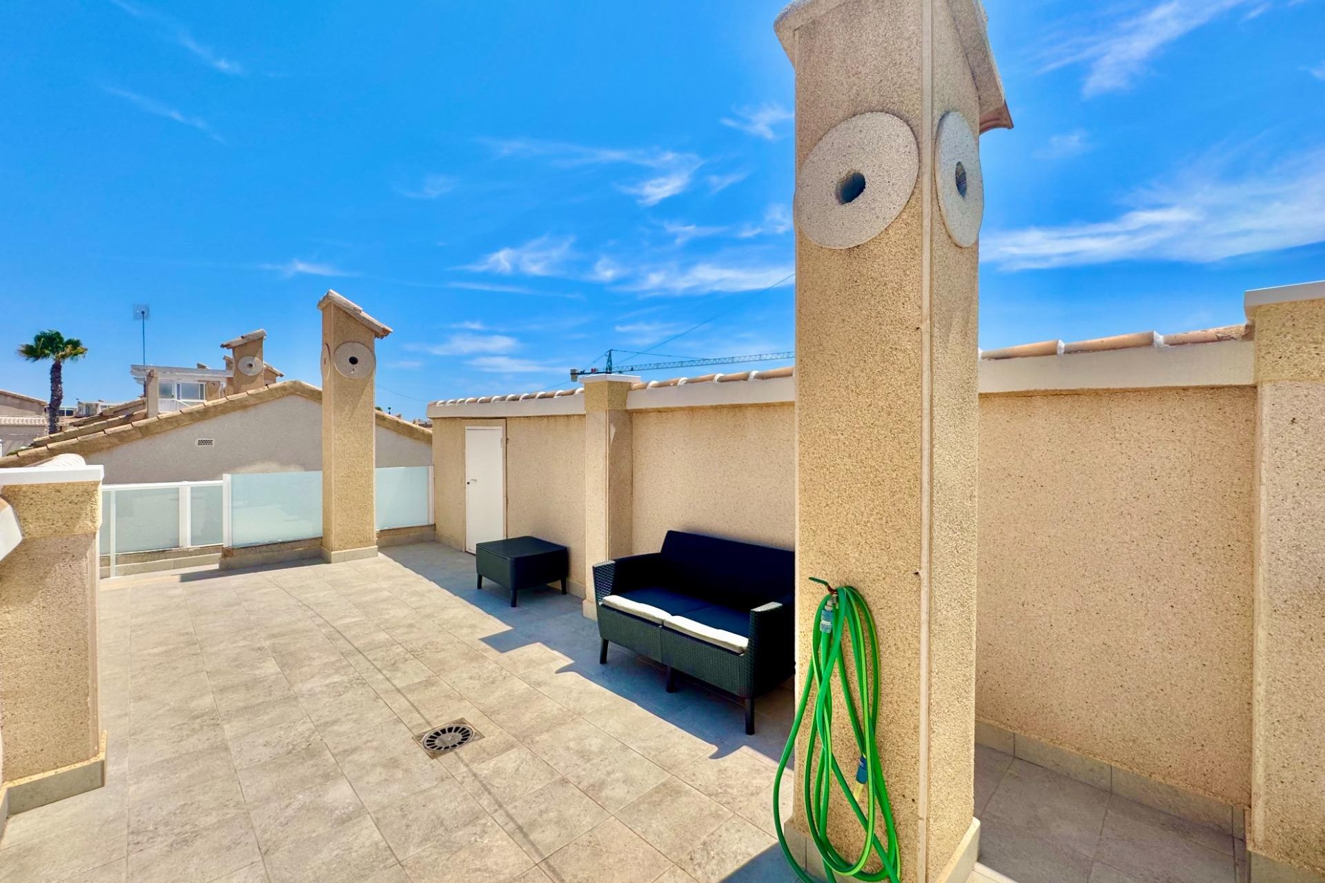 Reventa - Town House -
Orihuela Costa - La Florida