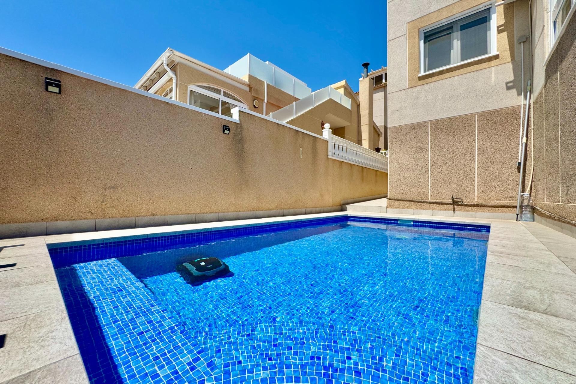 Reventa - Town House -
Orihuela Costa - La Florida