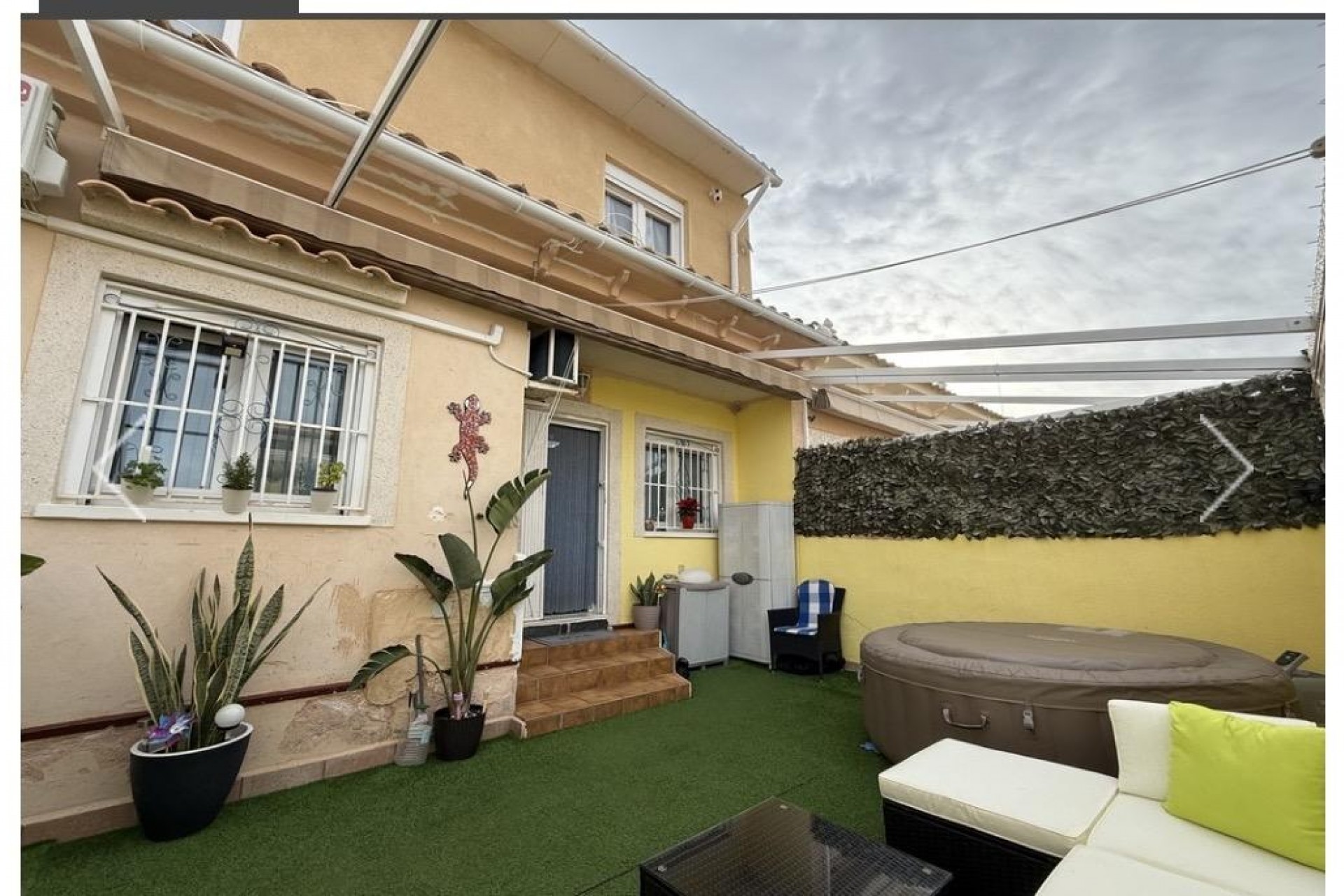 Reventa - Town House -
Orihuela Costa - La Florida