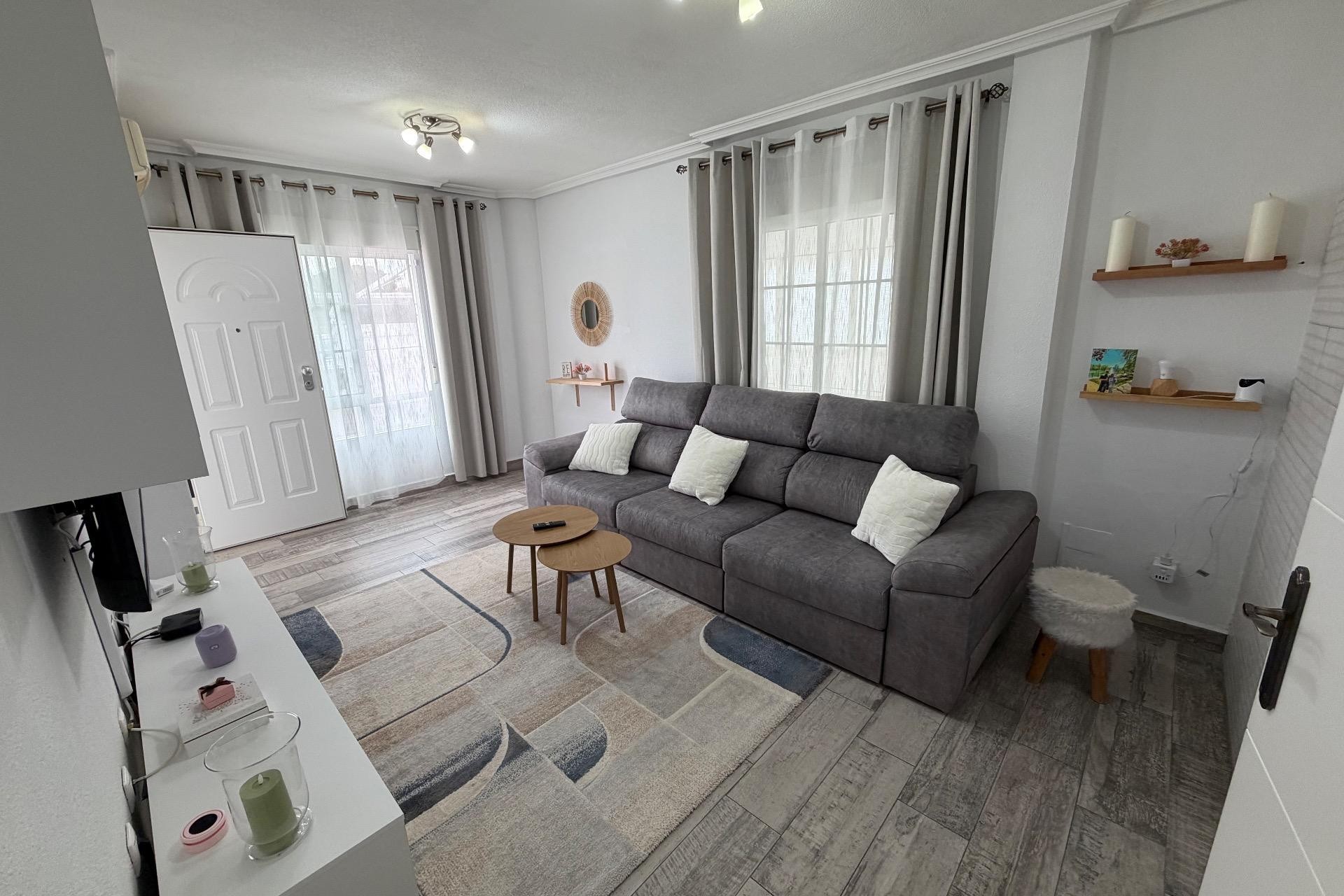 Reventa - Town House -
Orihuela Costa - La Zenia