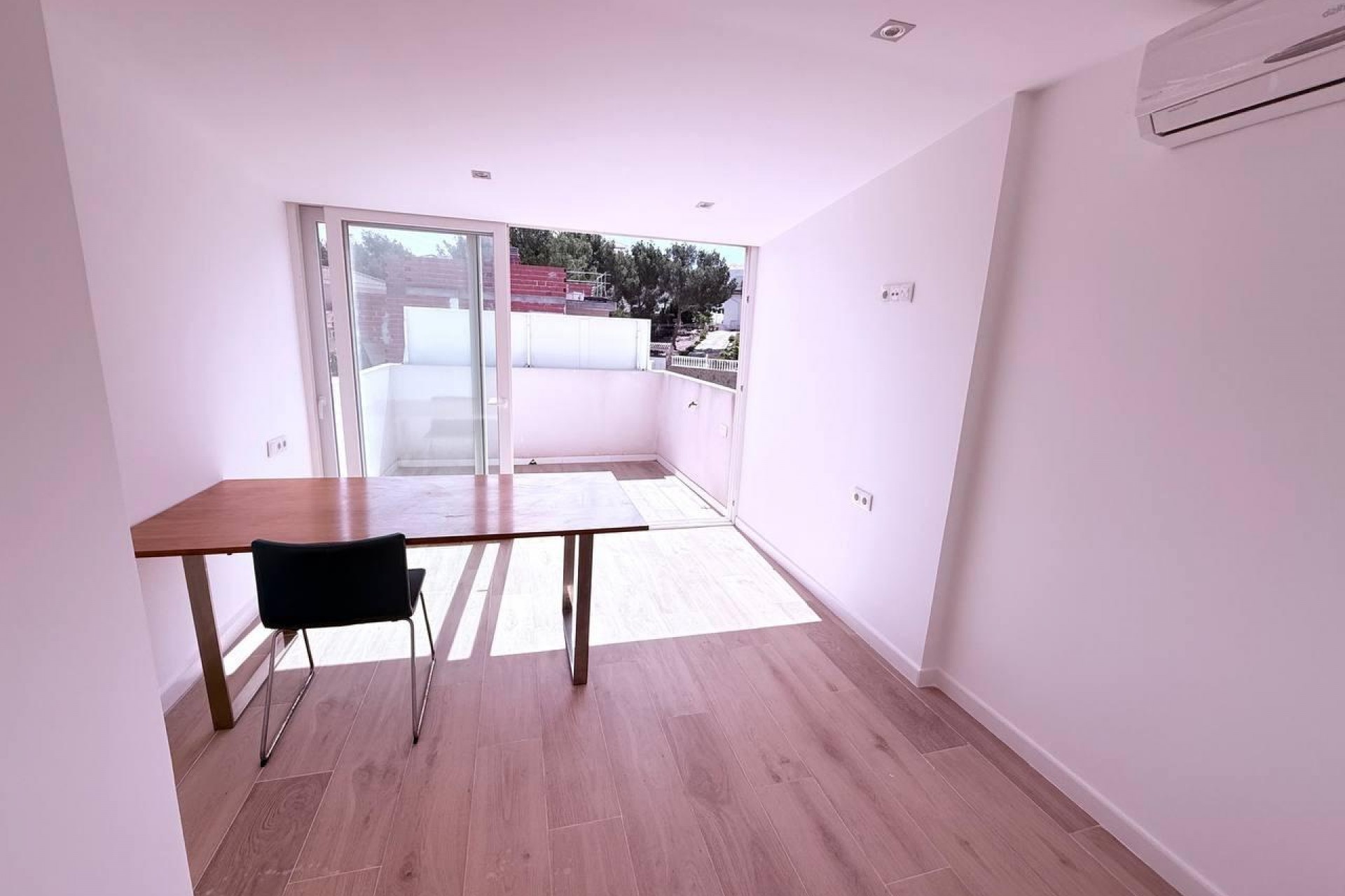 Reventa - Town House -
Orihuela Costa - Las Filipinas