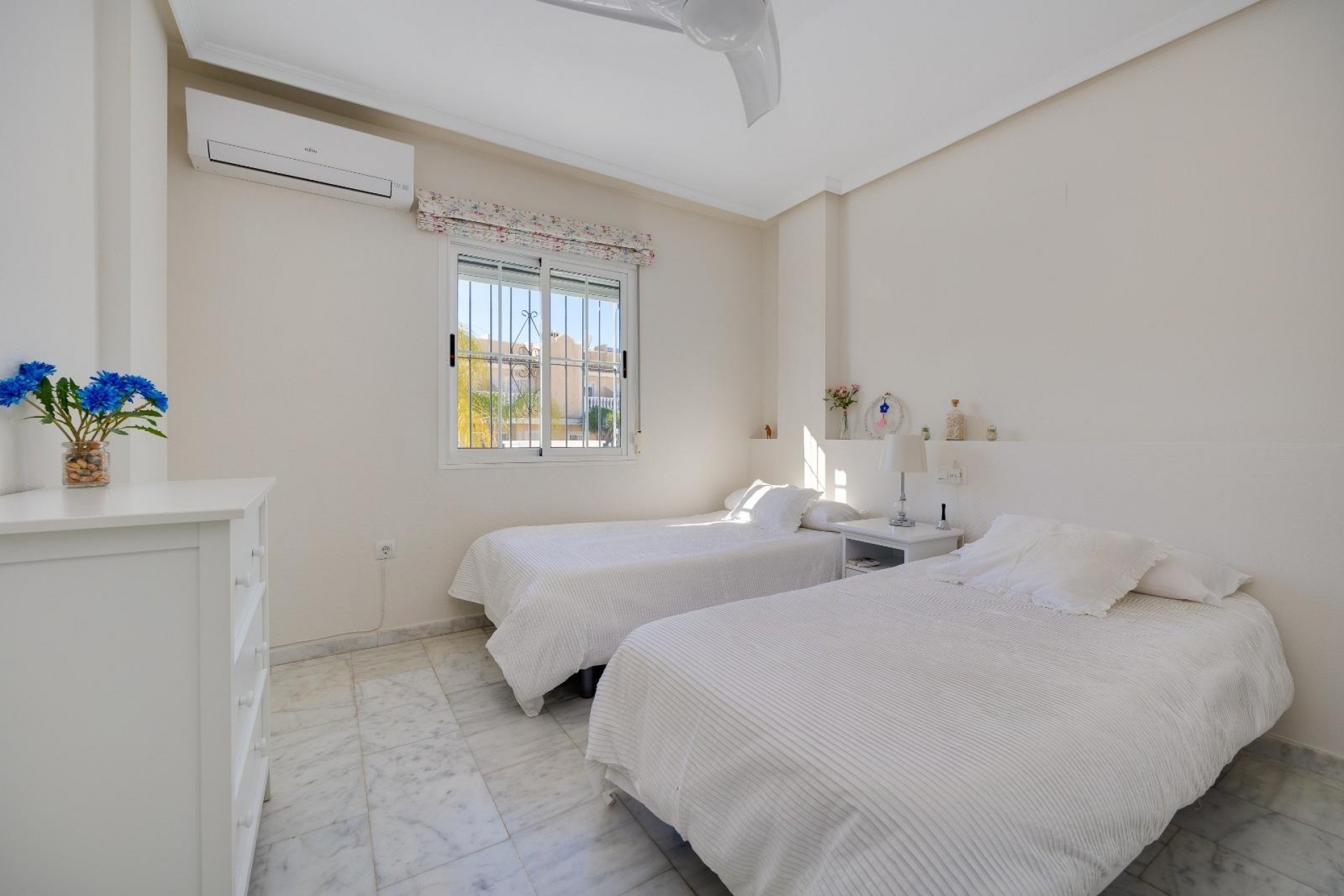 Reventa - Town House -
Orihuela Costa - Las Filipinas