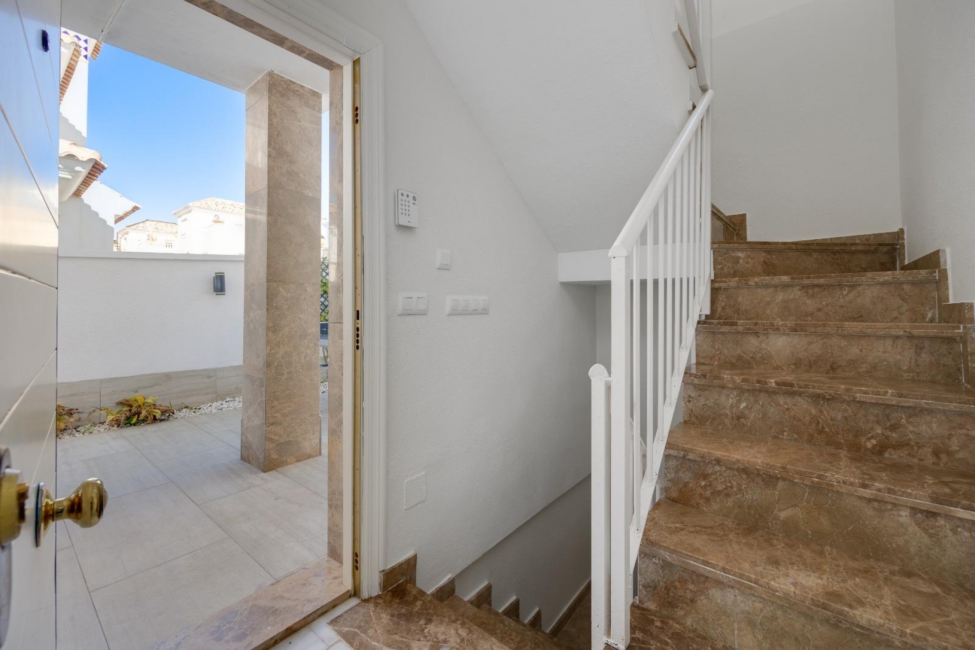 Reventa - Town House -
Orihuela Costa - Las Filipinas