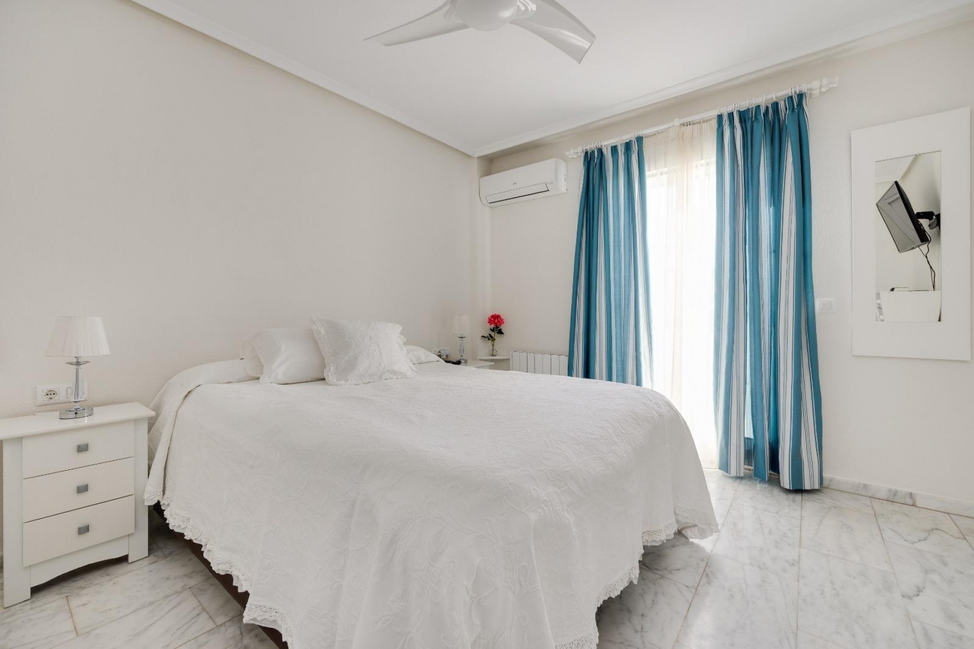 Reventa - Town House -
Orihuela Costa - Las Filipinas