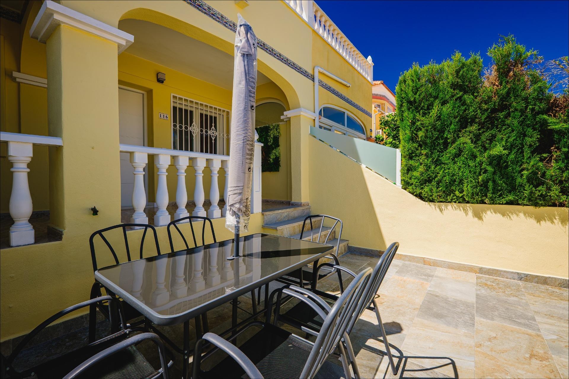 Reventa - Town House -
Orihuela Costa - Las Filipinas