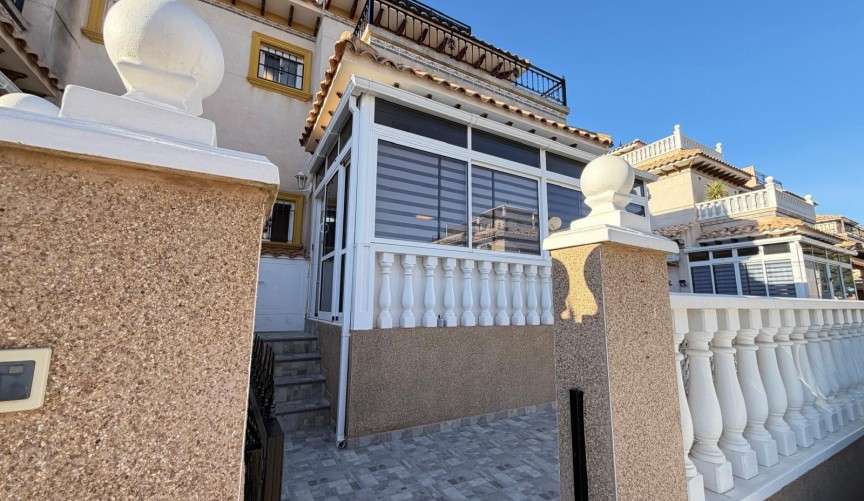 Reventa - Town House -
Orihuela Costa - Las Filipinas