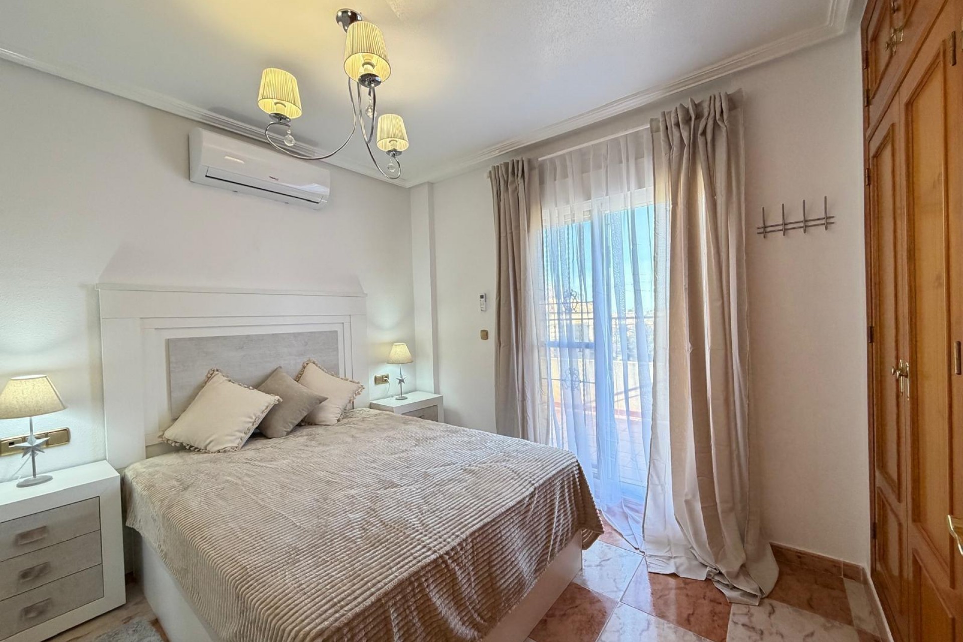 Reventa - Town House -
Orihuela Costa - Las Filipinas