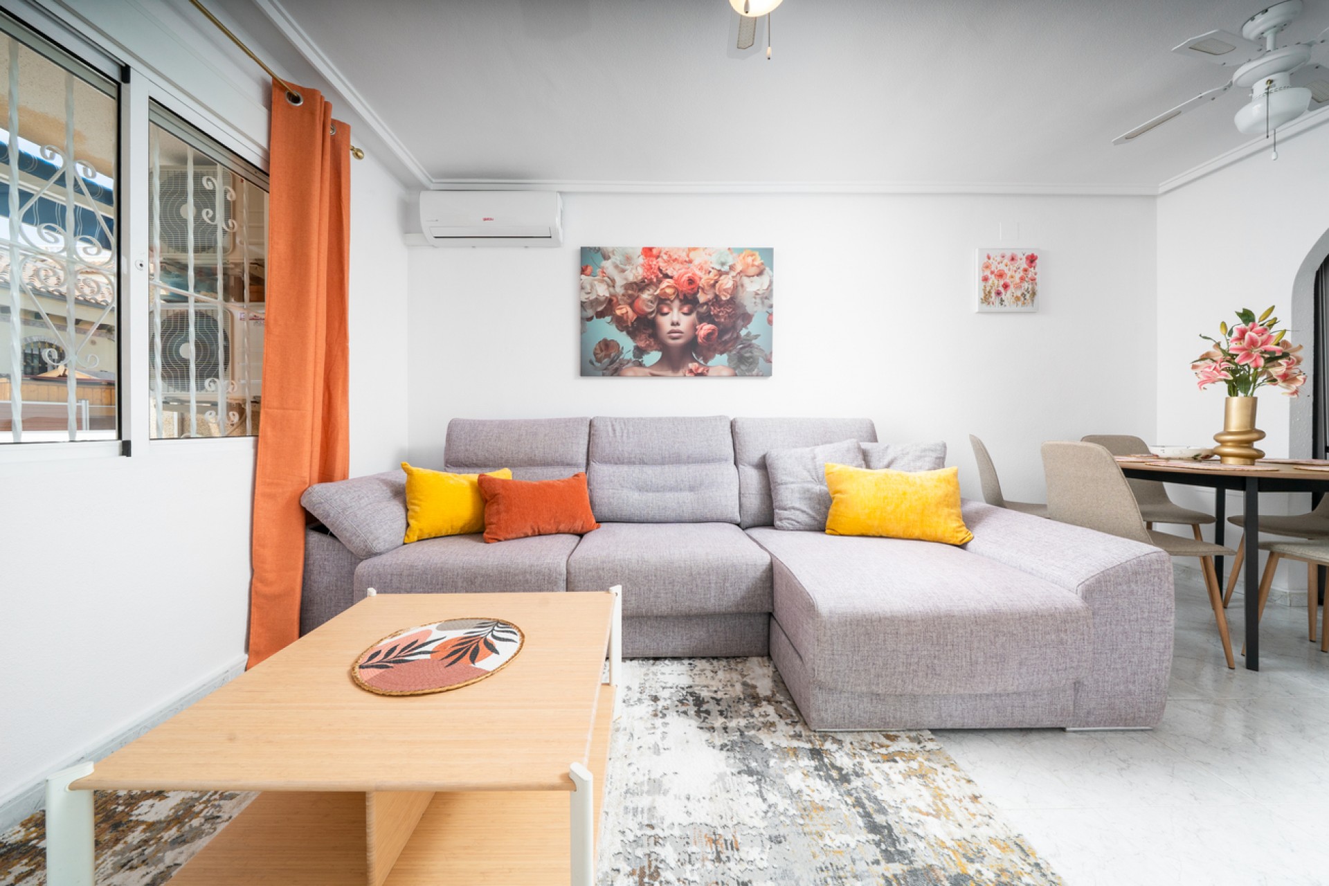 Reventa - Town House -
Orihuela Costa - Los Almendros - La Florida