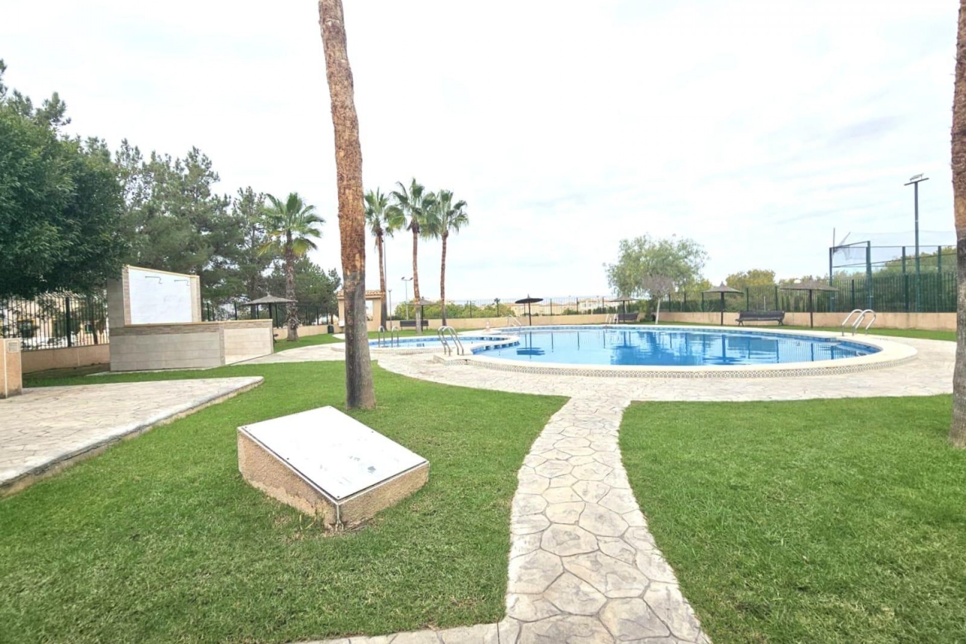 Reventa - Town House -
Orihuela Costa - Los Almendros-la Florida
