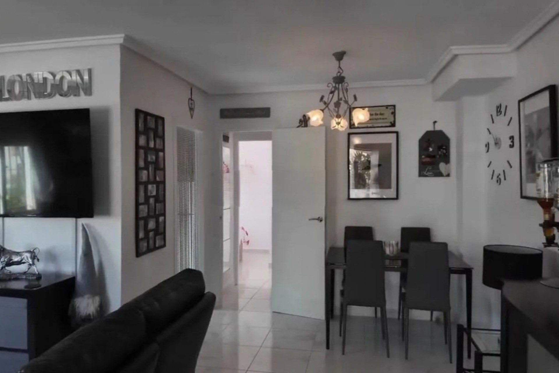 Reventa - Town House -
Orihuela Costa - Los Almendros-la Florida