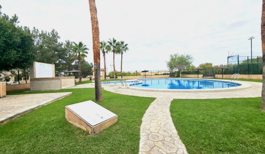 Reventa - Town House -
Orihuela Costa - Los Altos