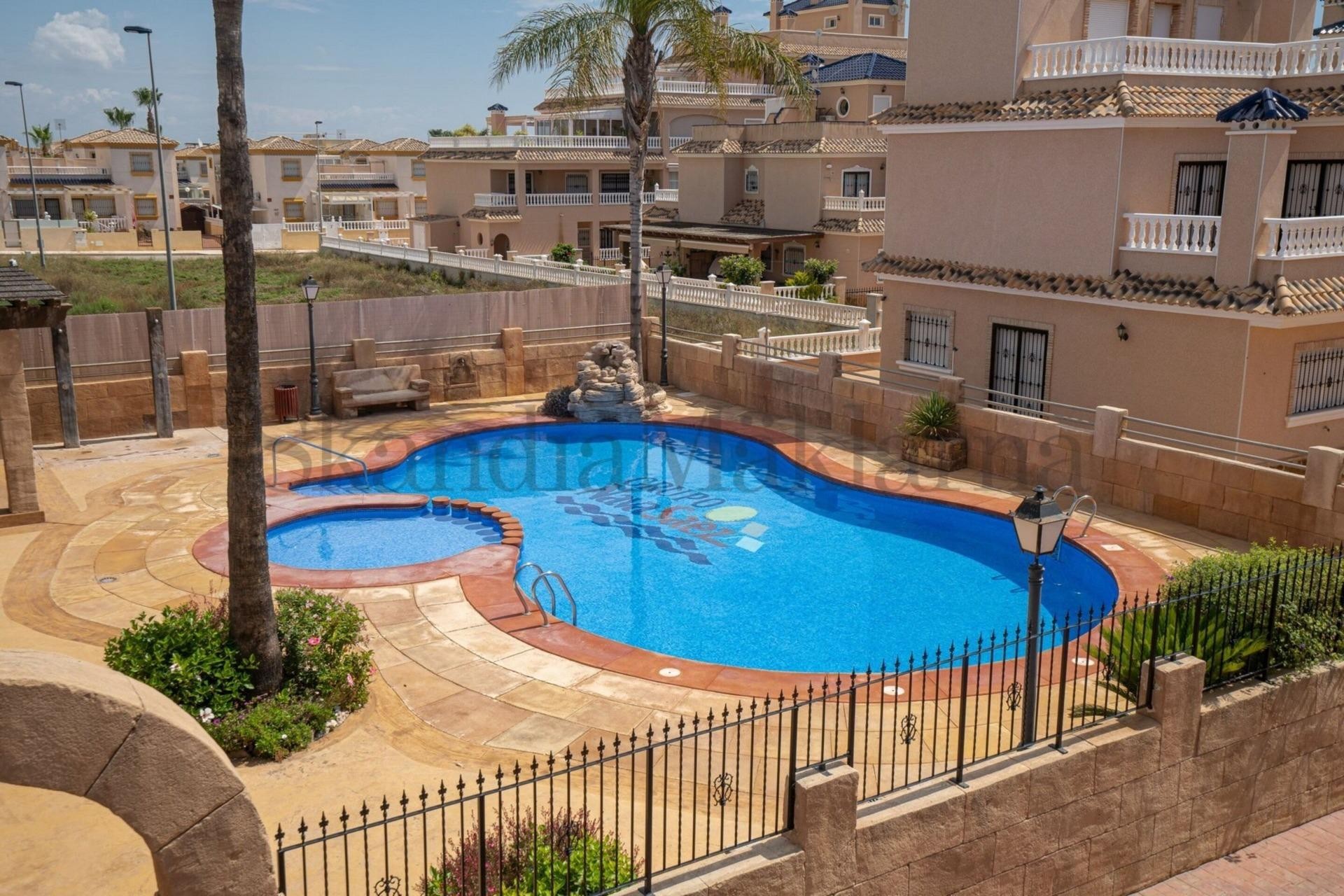 Reventa - Town House -
Orihuela Costa - Los Dolses
