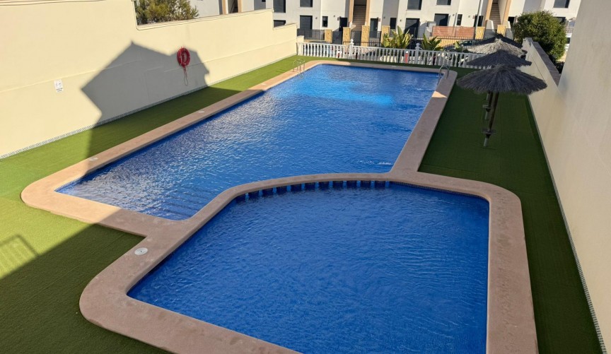 Reventa - Town House -
Orihuela Costa - Los Dolses