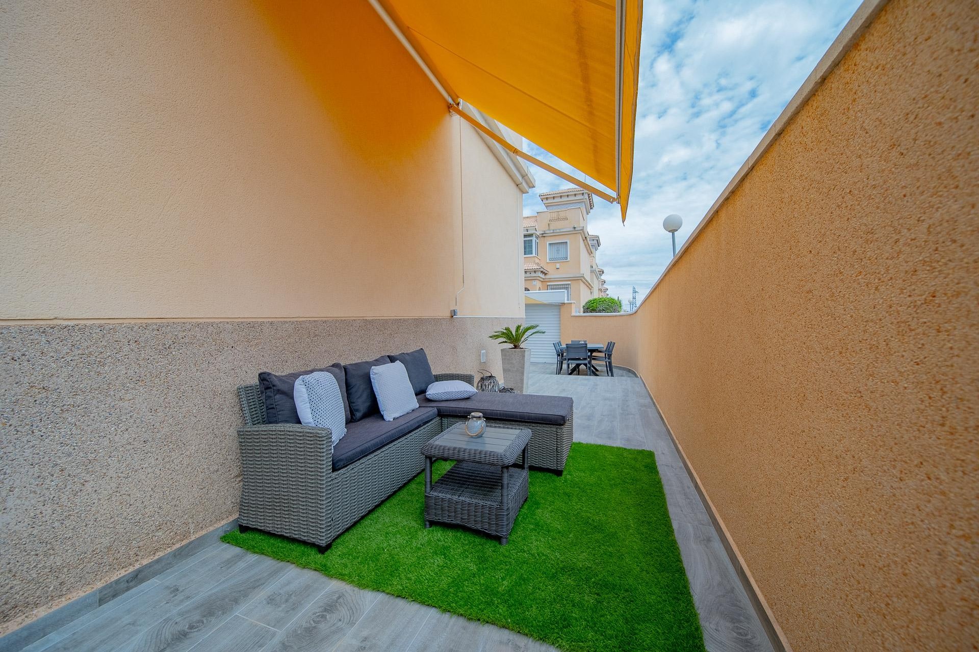 Reventa - Town House -
Orihuela Costa - PAU 26