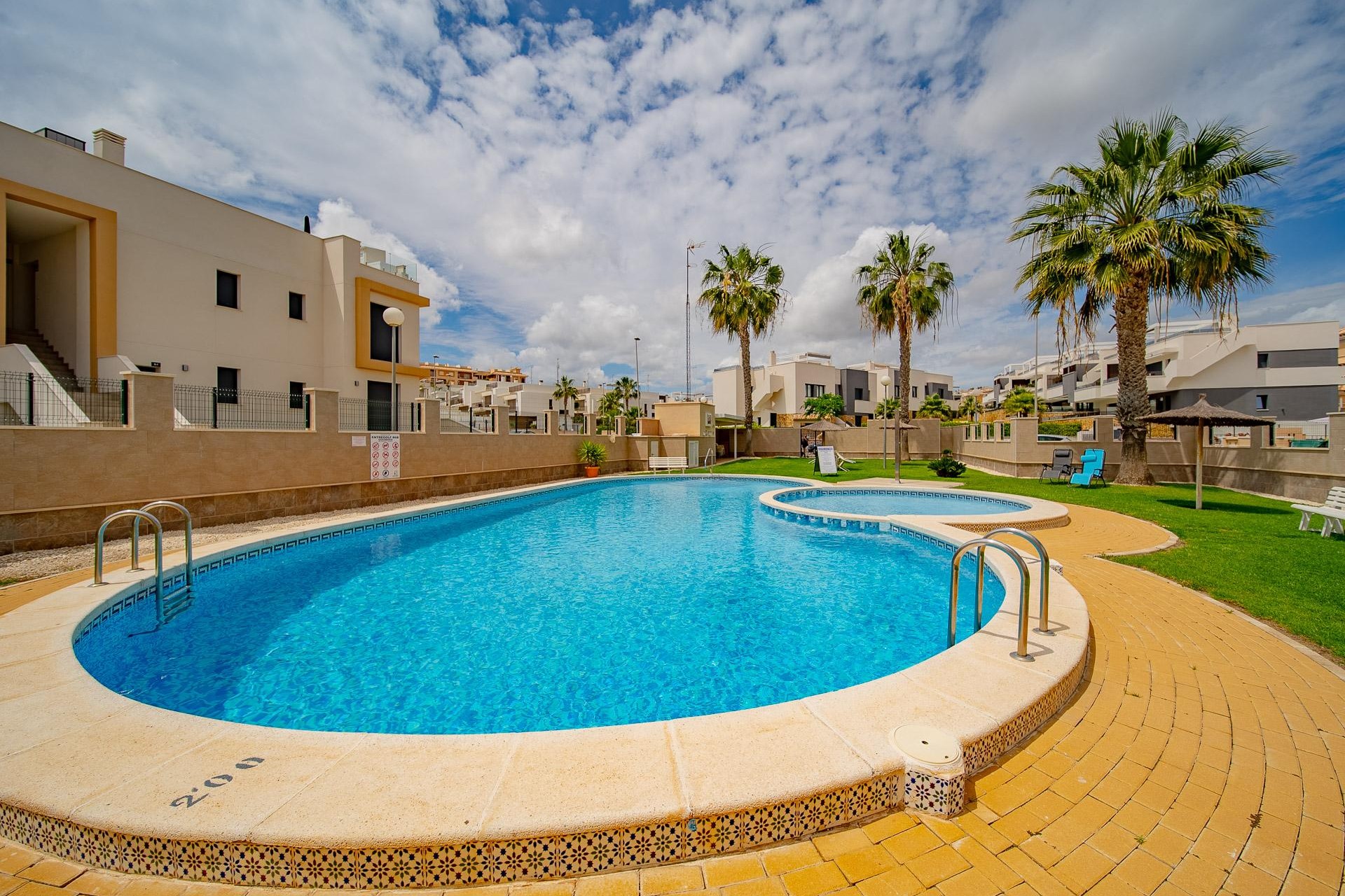 Reventa - Town House -
Orihuela Costa - PAU 26