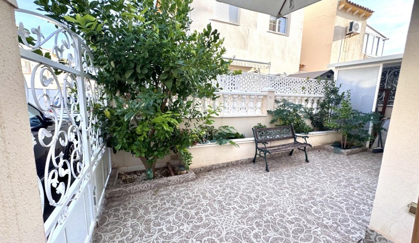 Reventa - Town House -
Orihuela Costa - Playa Flamenca