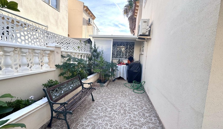 Reventa - Town House -
Orihuela Costa - Playa Flamenca