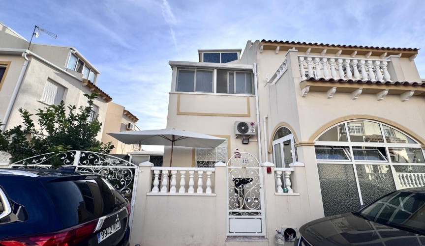 Reventa - Town House -
Orihuela Costa - Playa Flamenca