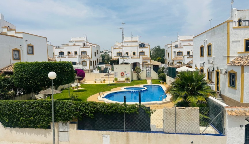 Reventa - Town House -
Orihuela - Inland