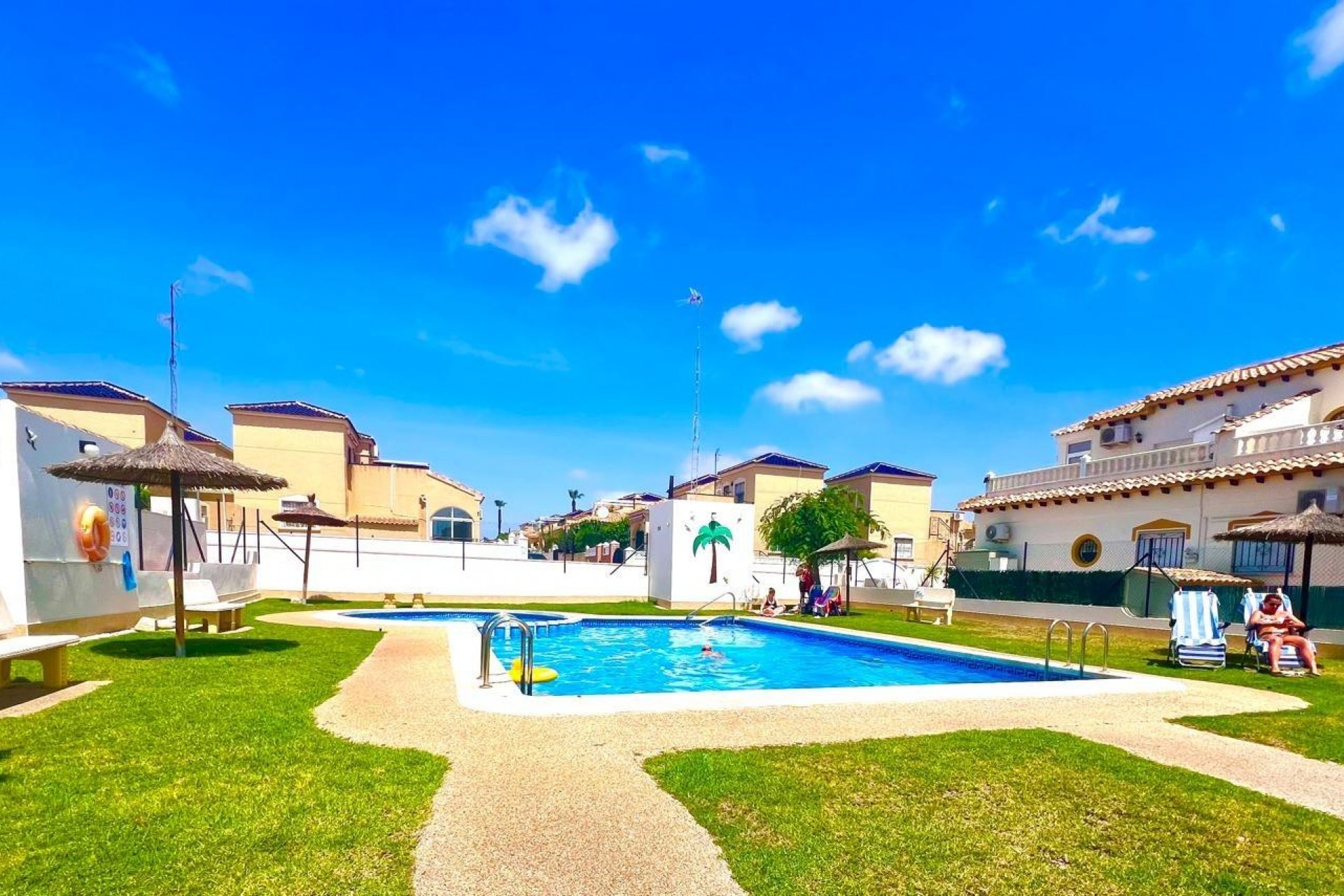 Reventa - Town House -
Orihuela - Urbanización Perla Del Mar