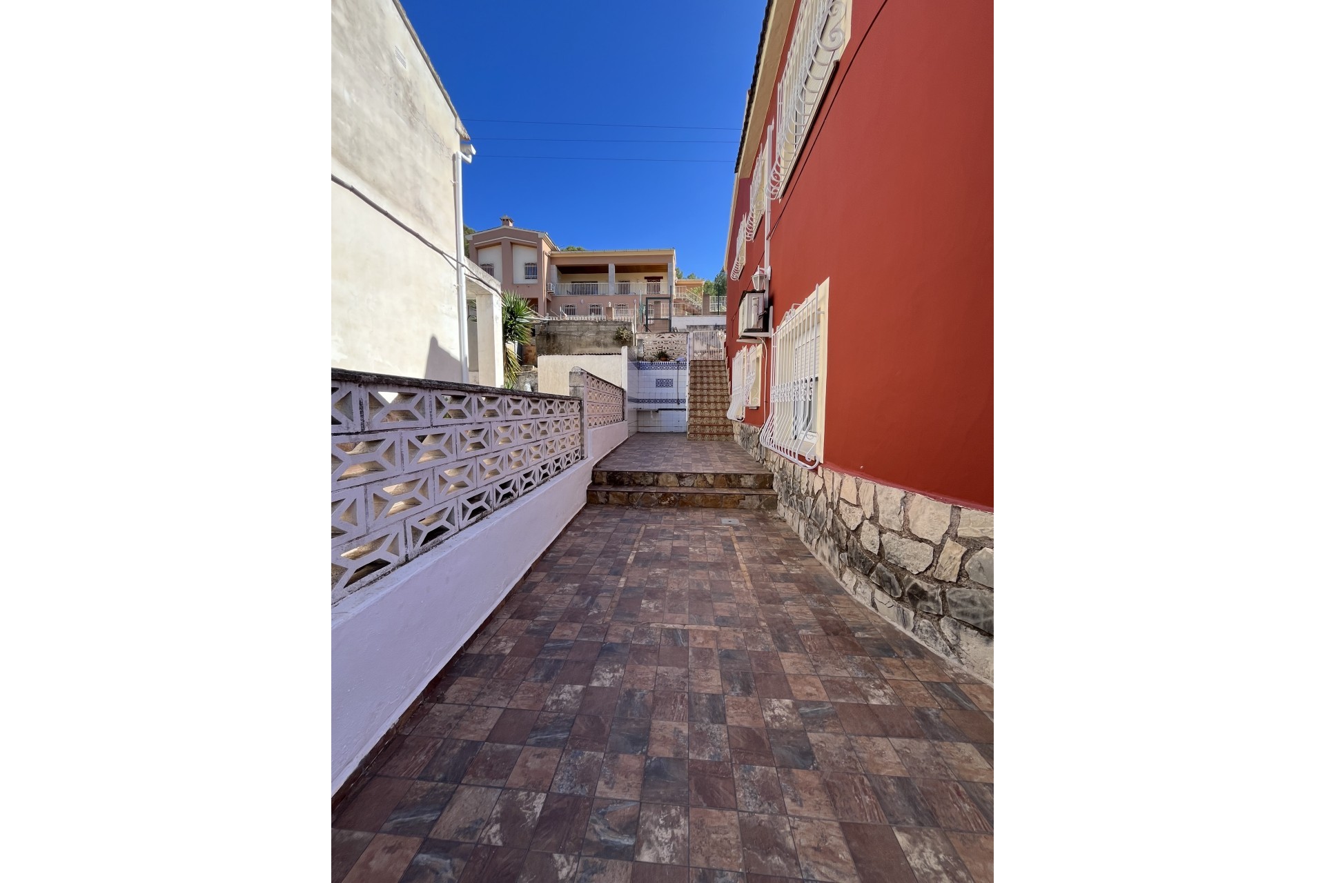 Reventa - Town House -
Pedreguer - Inland