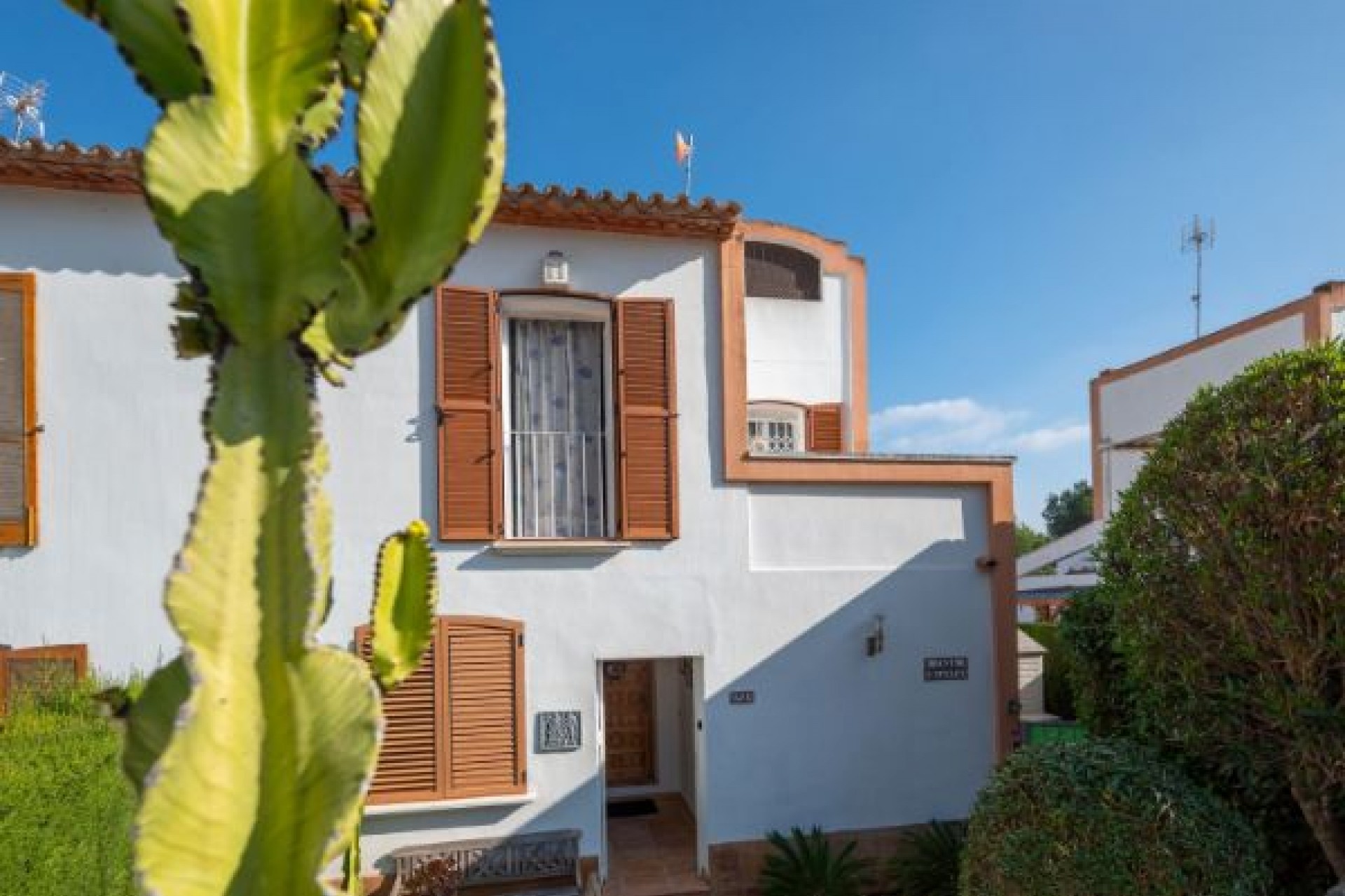 Reventa - Town House -
Pego - Inland