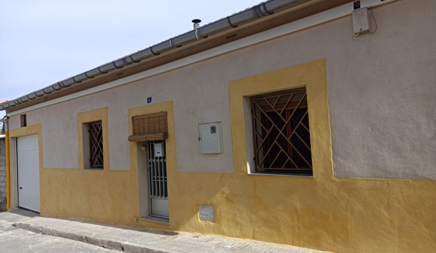 Reventa - Town House -
Pinoso - Inland