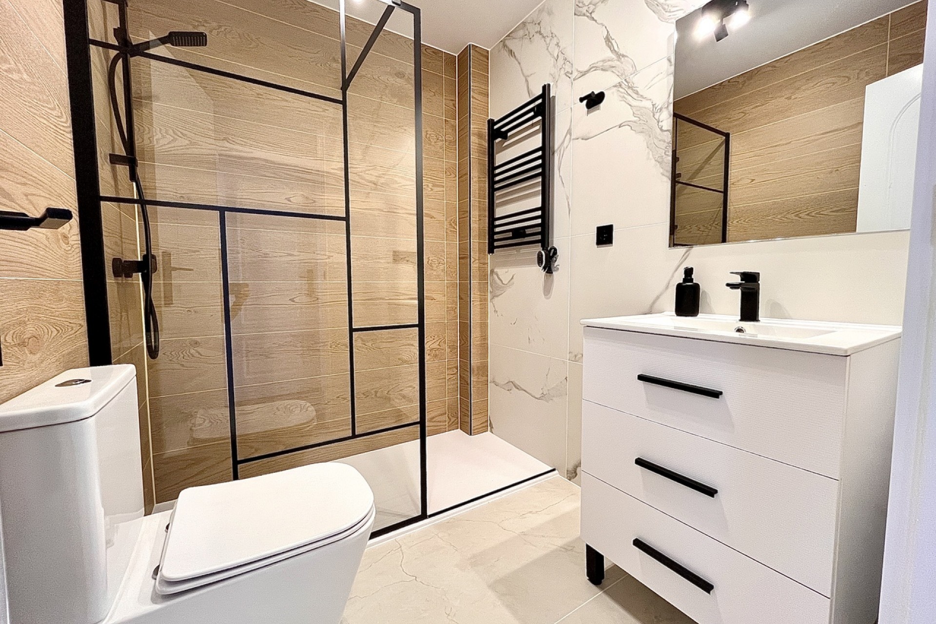 Reventa - Town House -
Playa Flamenca - Costa Blanca