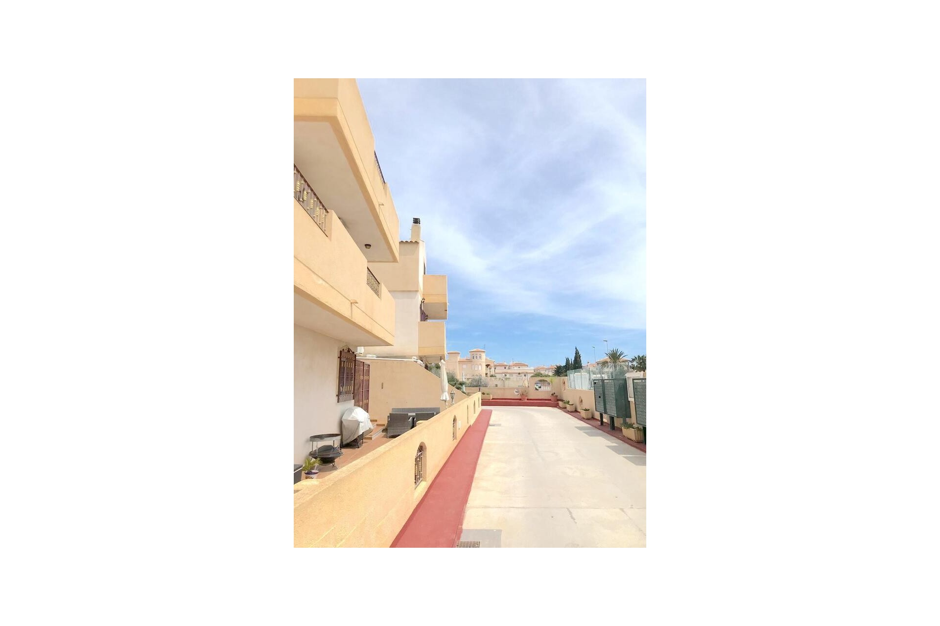 Reventa - Town House -
Playa Flamenca - Costa Blanca