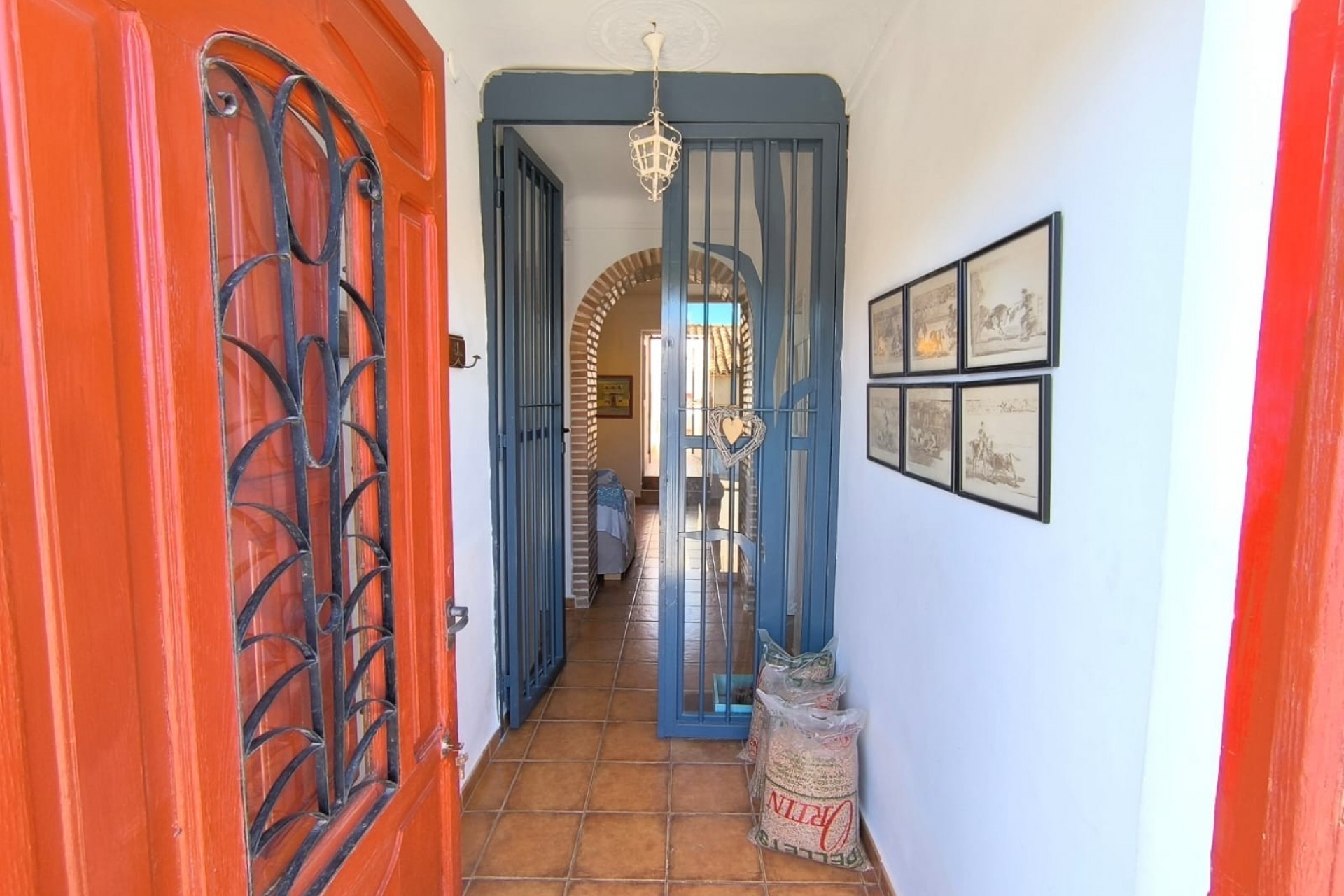 Reventa - Town House -
Raspay - Inland