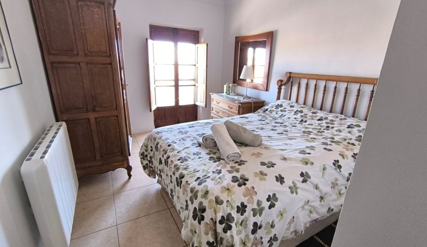 Reventa - Town House -
Raspay - Inland