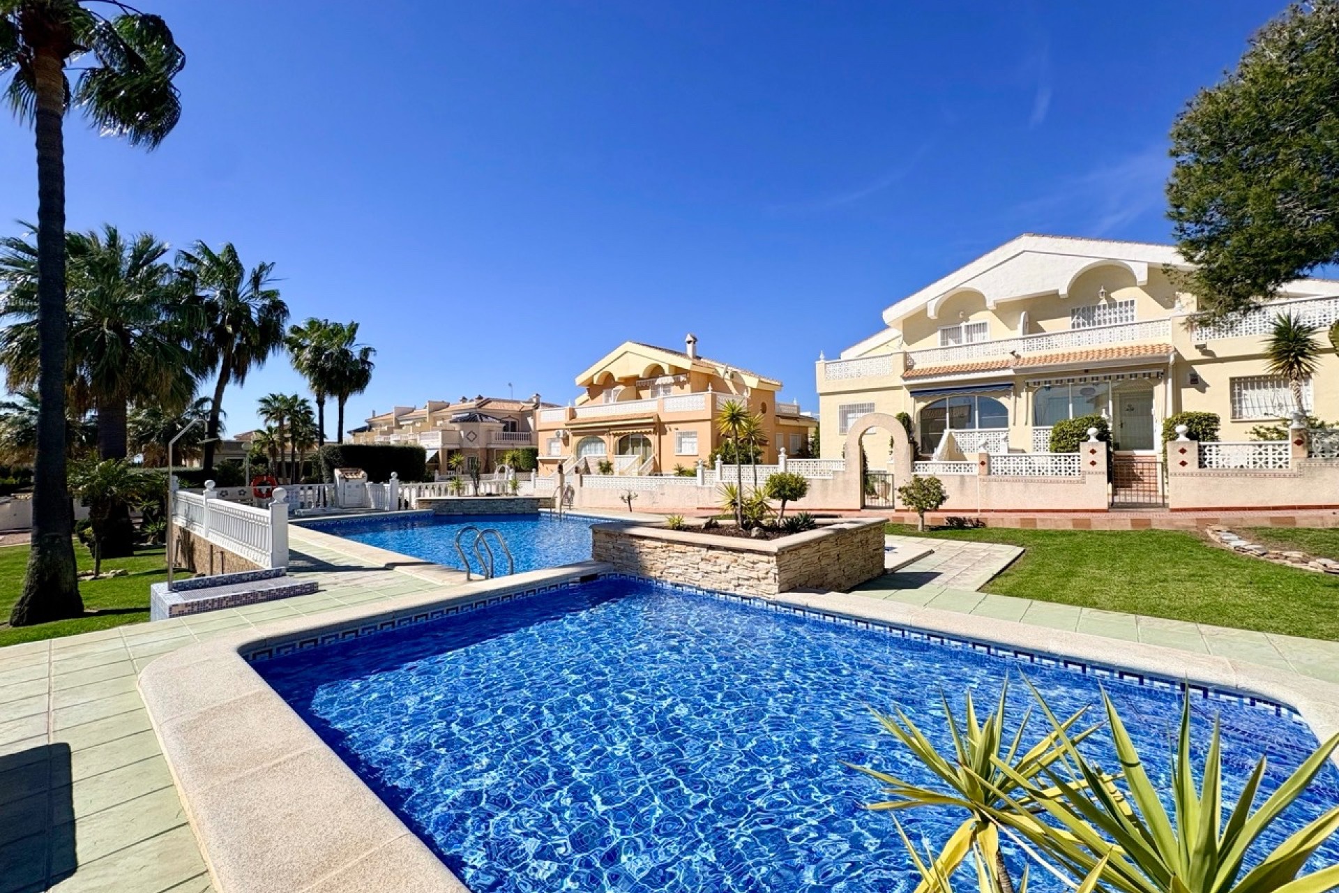 Reventa - Town House -
Rojales - Inland