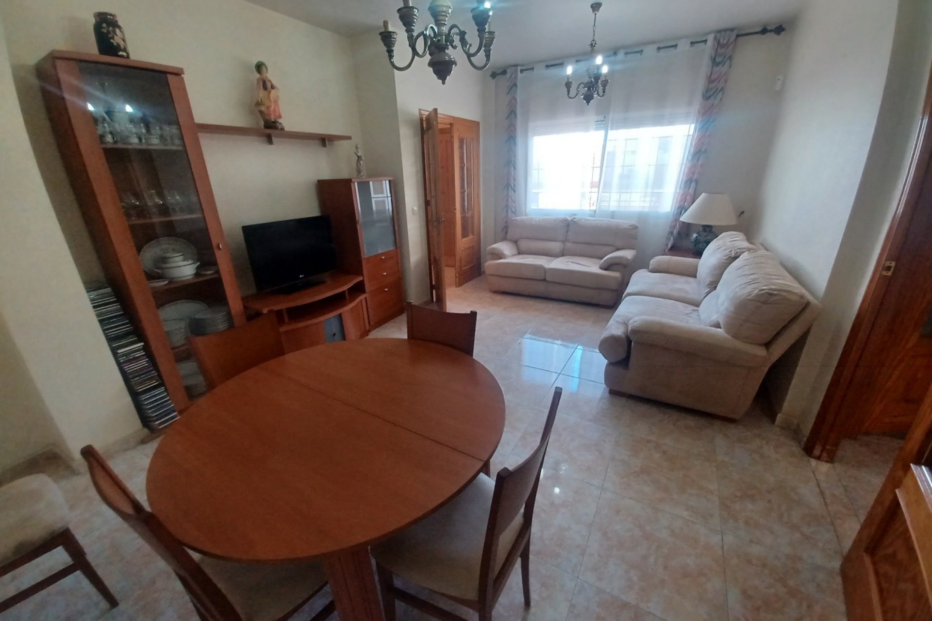 Reventa - Town House -
Roldan - Inland