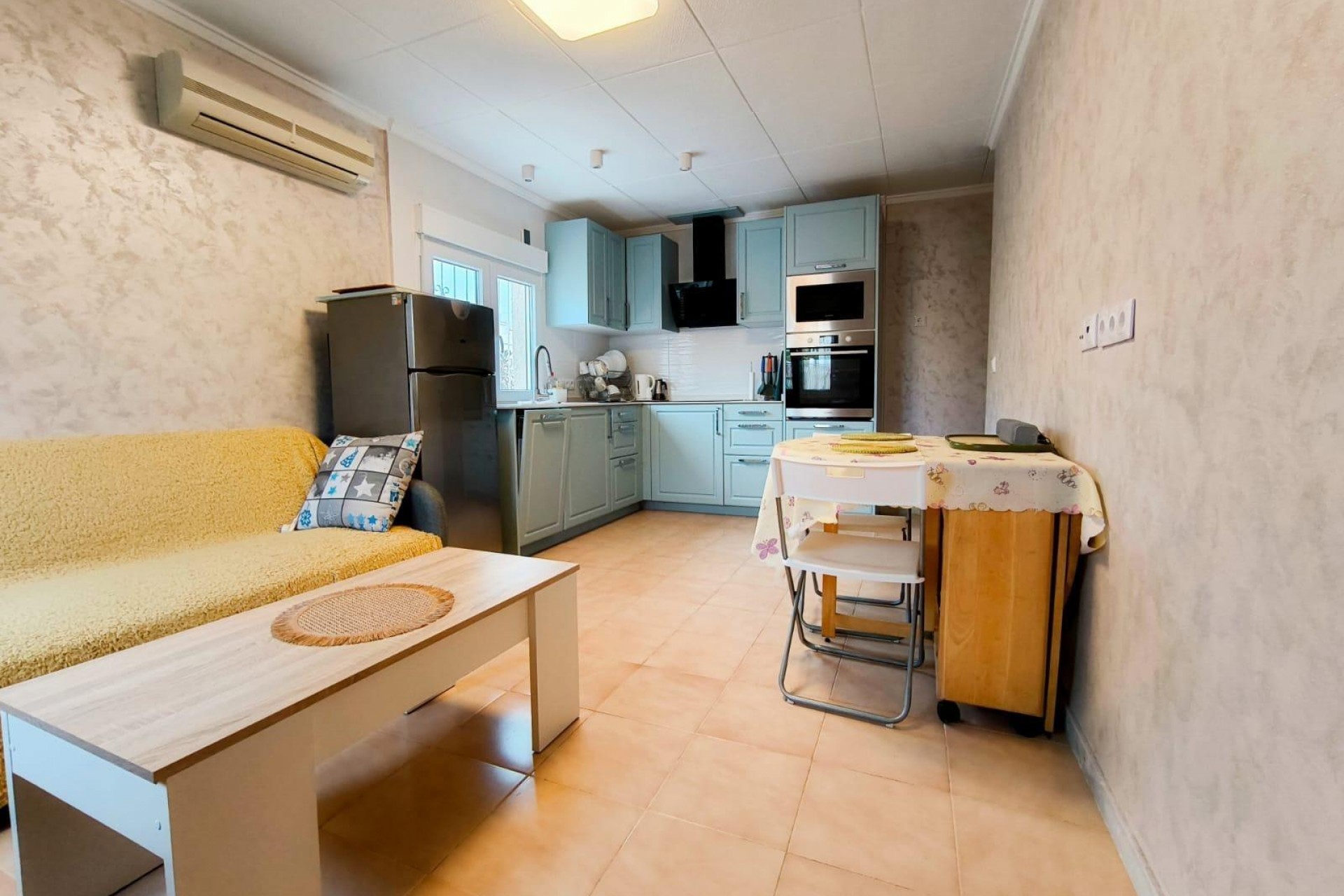 Reventa - Town House -
San Fulgencio - La Marina - Urb. La Marina