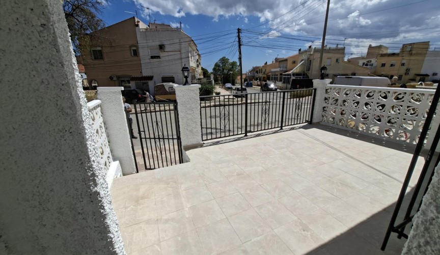 Reventa - Town House -
San Fulgencio - La Marina