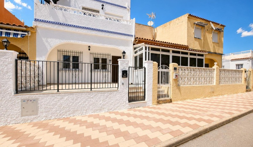 Reventa - Town House -
San Fulgencio - La Marina