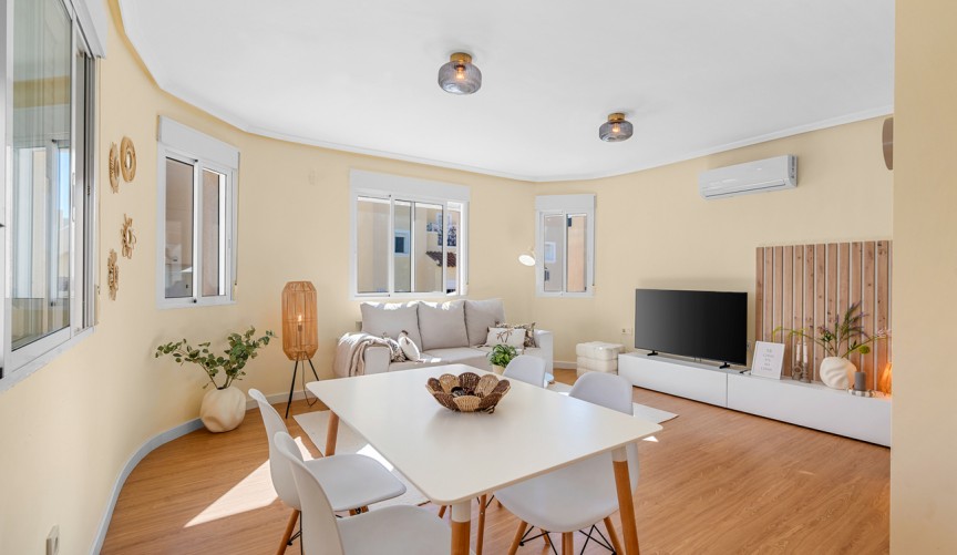 Reventa - Town House -
San Miguel de Salinas - Costa Blanca